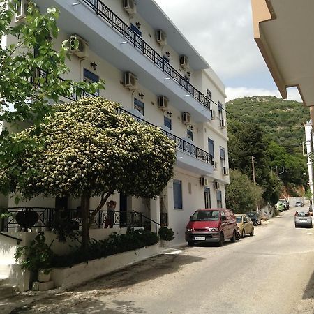 Hotel Asteria Agios Kirykos  Bagian luar foto