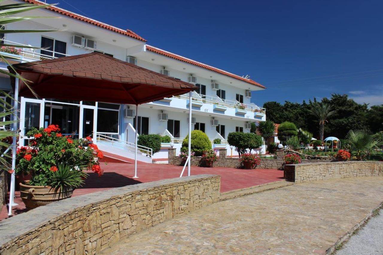 Hotel Asteria Agios Kirykos  Bagian luar foto