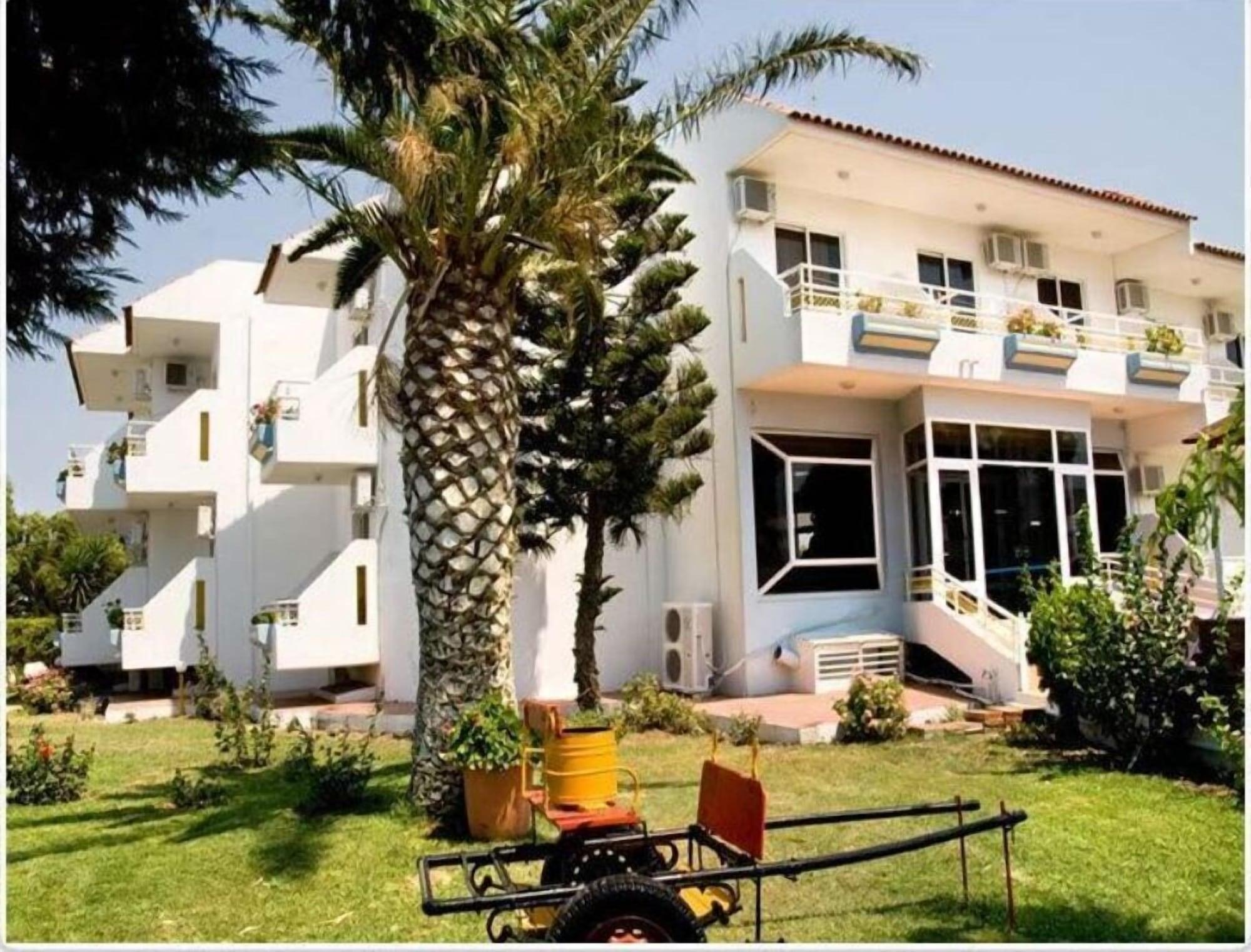 Hotel Asteria Agios Kirykos  Bagian luar foto