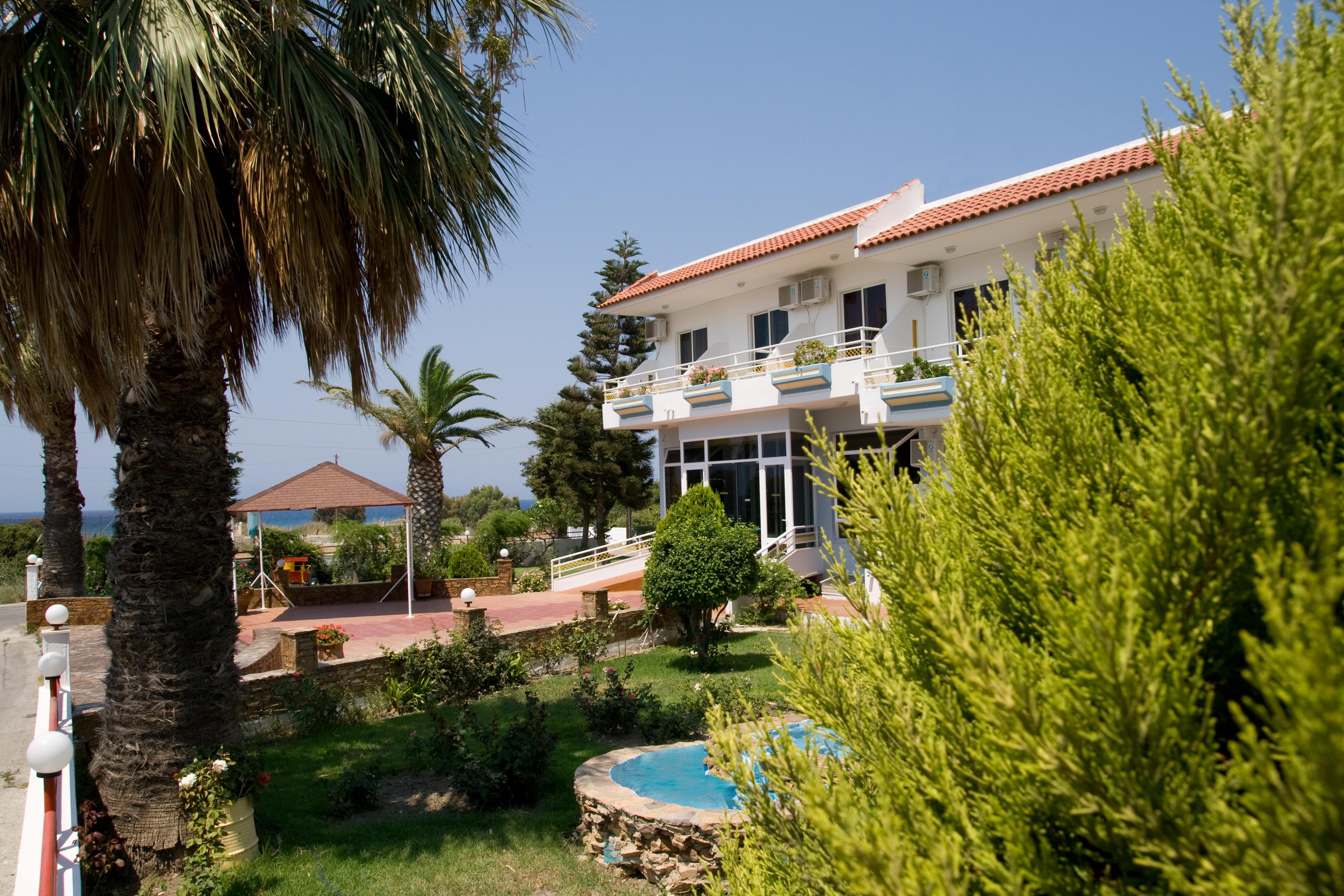 Hotel Asteria Agios Kirykos  Bagian luar foto