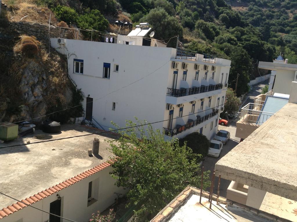 Hotel Asteria Agios Kirykos  Bagian luar foto