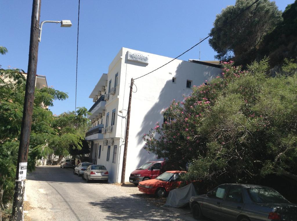 Hotel Asteria Agios Kirykos  Bagian luar foto